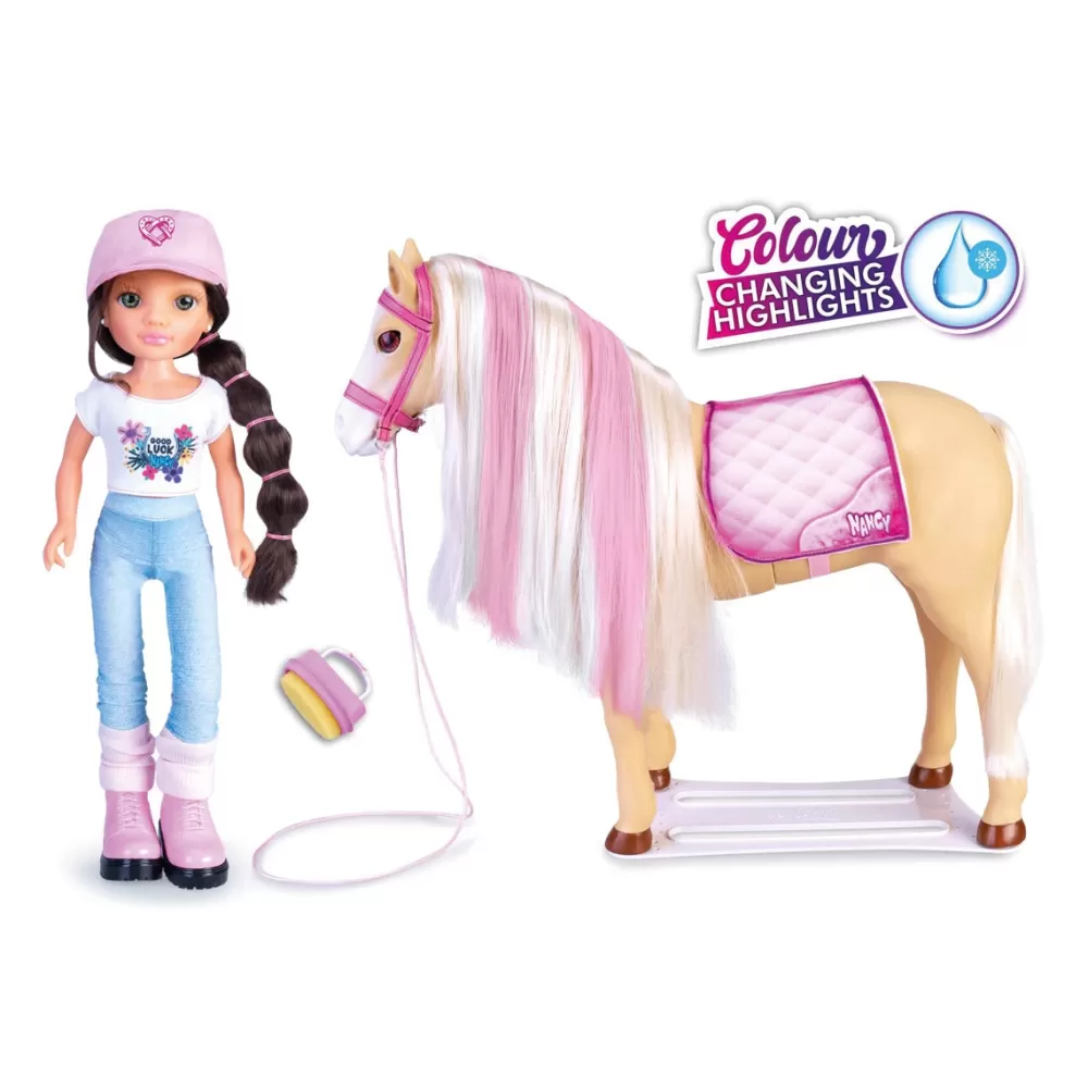 Nancy Munecas Y Peluches*, Un Dia Con Su Caballo